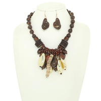 BEADED TEARDROP CLUSTER NECKLACE SET